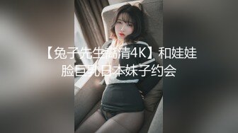 -幸福小伙双飞两个萌妹子 拽住双马尾辫后入猛草