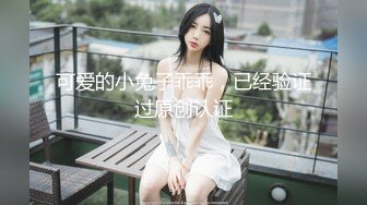 商场女厕全景偷拍几个漂亮小妞各种姿势嘘嘘人美B更美 (1)