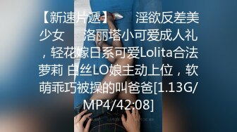 天美传媒TMG116少妇客人竟是我的亲妈-佳芯